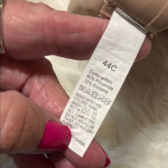 Nude Seamless Razorback Underwire  Bra lightly padded - Picture 6 of 9